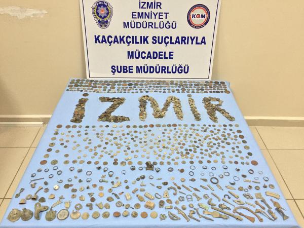 İzmir'de tarihi eser operasyonu