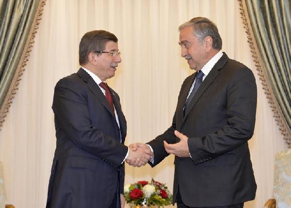 KKTC Cumhurbaşkanı Mustafa Akıncı Başbakan Davutoğlu’nu kabul etti