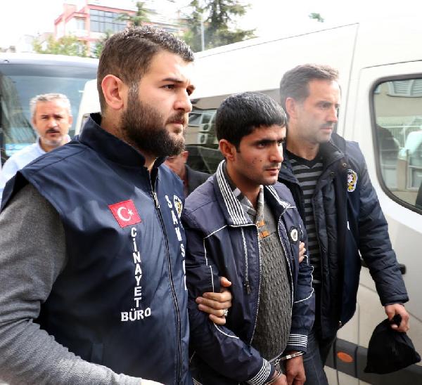 Akaryakıt istasyonu soygununa 5'er yıl hapis