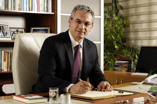 Basın Özgürlüğü ödülü Karşıyaka'da Can Dündar'ı bekliyor