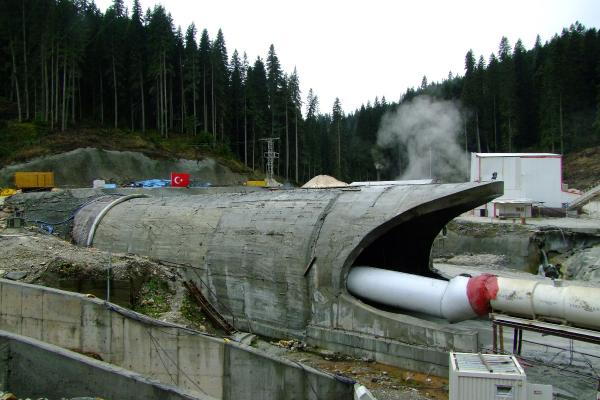 Ilgaz Tüneli'nin yüzde 85'i tamam