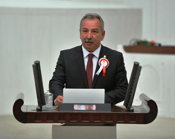 CHP'li Nurlu: Vurulan Rusya uçağı Manisa'nın bağlarına düşmüştür