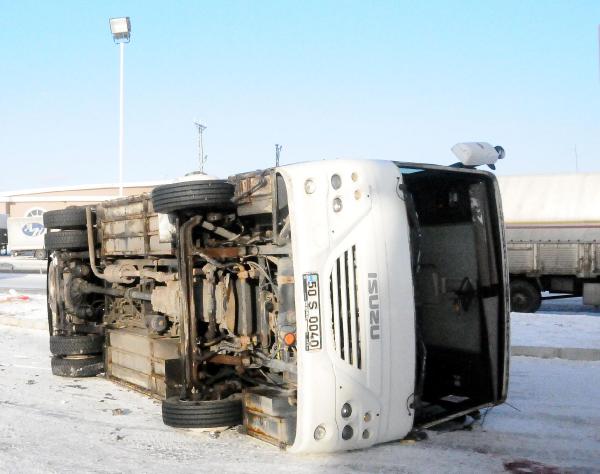 Nevşehir’de öğrenci servisi devrildi: 9 yaralı