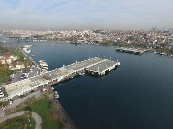 Eski Galata Köprüsü 3 yıldır kaderine terk edildi