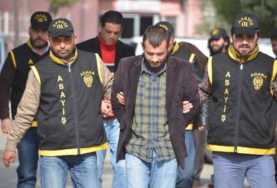 Seyhan Belediyesi'ne av tüfeğiyle ateş eden şüpheliler yakalandı