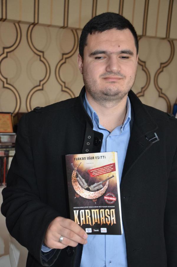 Görme engelli yazar 'ajanlık' hayalini kitabında gerçekleştirdi