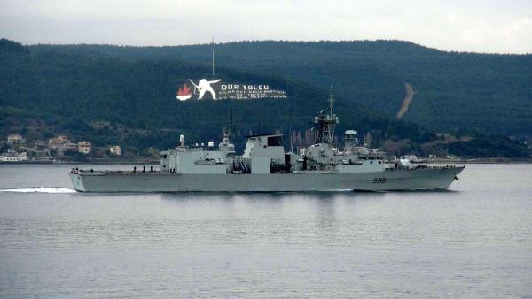 Çanakkale Boğazı'nda hareketli dakikalar