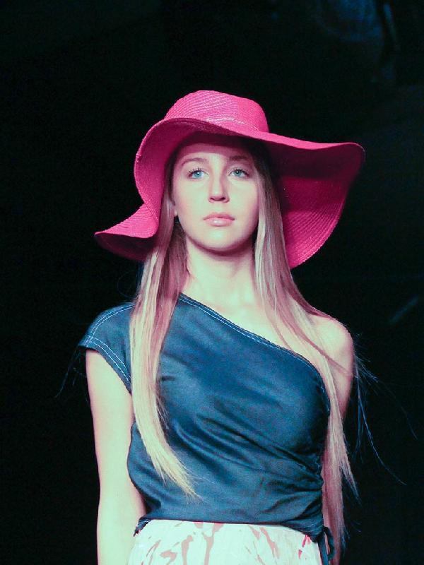 İzmir Fashion Week'e coşkulu açılış
