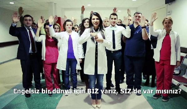 Engelli hastalarla iletişim için işaret dili öğrendiler