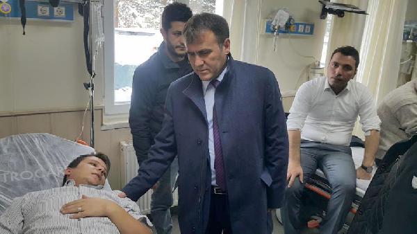 Gümüşhane'de öğretmenlerin minibüsü devrildi: 11 yaralı
