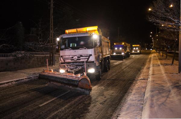 Erciyes'te kar kalınlığı 20 santime ulaştı (2)