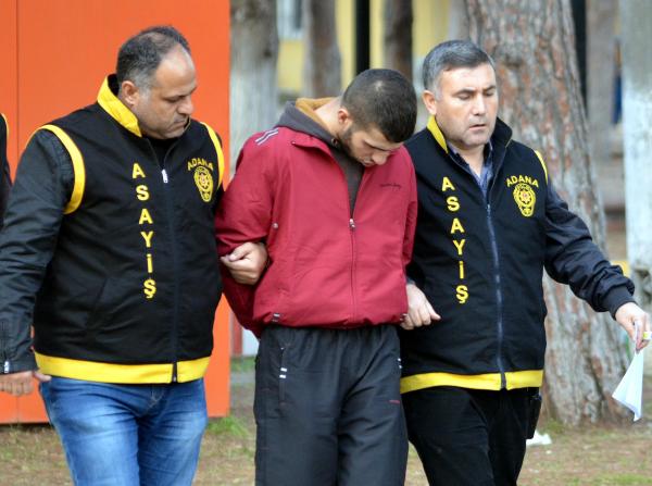 Kapkaç şüphelisi uyurken yakalandı