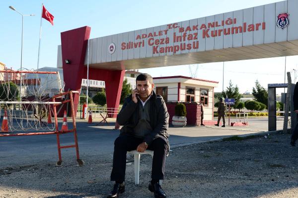 Silivri'de "Umut Nöbeti"ni Doğan Satmış tuttu (2)