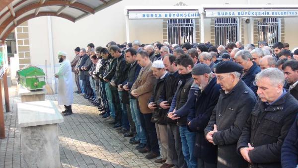 43 yaşındaki kasiyer evinde ölü bulundu (2)