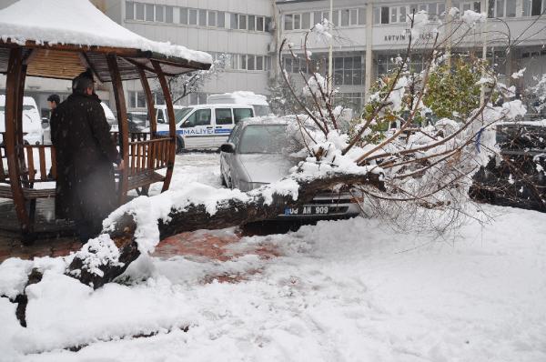 Artvin’de okullara kar tatili (2)