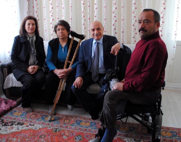 Ak Parti'den, engelli vatandaşa akülü araç