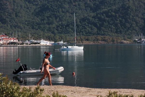 Marmaris'te Aralık güneşi