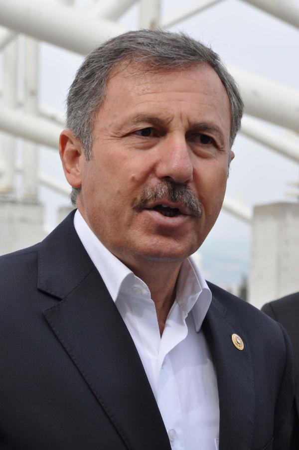 Ak Partili Özdağ'dan madencilere iş ve aş sözü