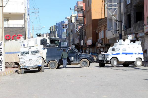 Nusaybin'de yasak kalktı çatışmaların izleri ortaya çıktı