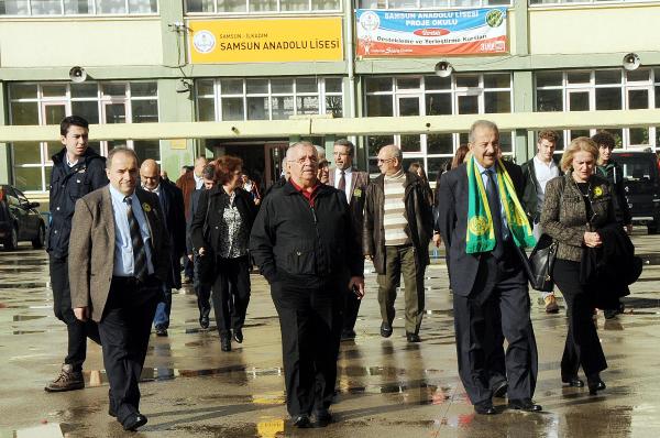 Samsun Anadolu Lisesi mezunu profesörler bir araya geldi