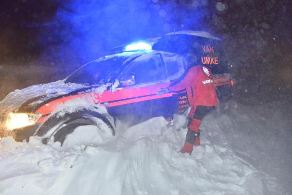 Doğu'da kar hayatı durma noktasına getirdi (4)