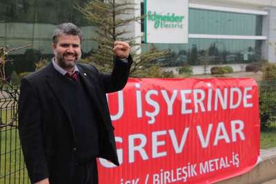Schneider Elektrik işçisi Manisa'da grevde