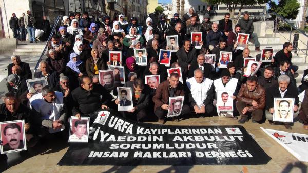 Şanlıurfa’da kayıp yakınlarından oturma eylemi