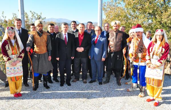 Manisa'da 'Yuntdağı'nda Zaman Geçidi Müzesi' açıldı