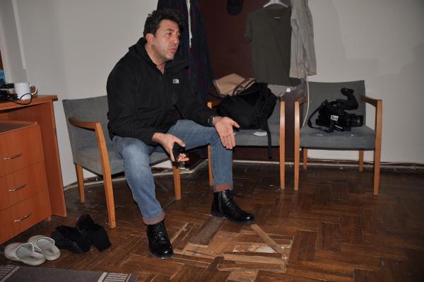 Ünlü tiyatrocudan salon eleştirisi: Ben utandım, sizde utanın (2)