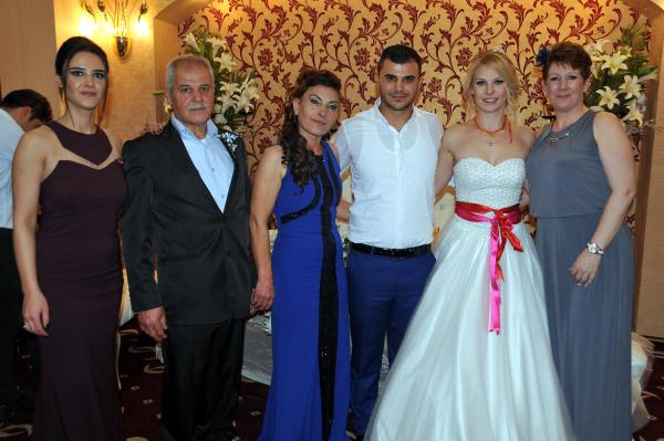 İngiliz gelin çiftetelli oynadı
