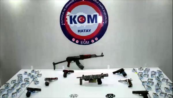 Hatay'da silah kaçakçılığı operasyonu: 14 gözaltı