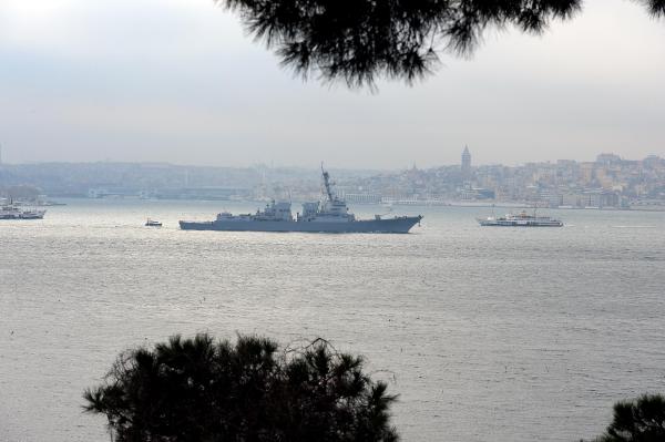 Ukrayna krizi yaşandığı dönemde ABD gemisi boğazdan böyle geçiş yapmıştı