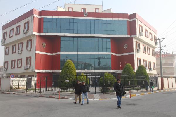 Balıkesir'de 'FETÖ' operasyonu: 11 gözaltı (2)
