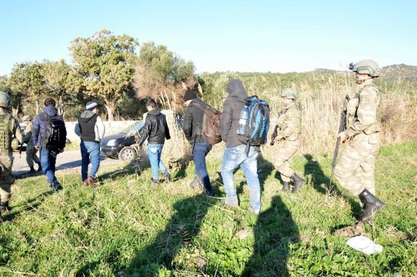 Ayvacık'ta 120 Afgan yakalandı