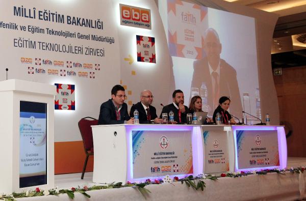 USMED üyesi Sanlav: Eğitimi dijital hale getirelim gençleri değil