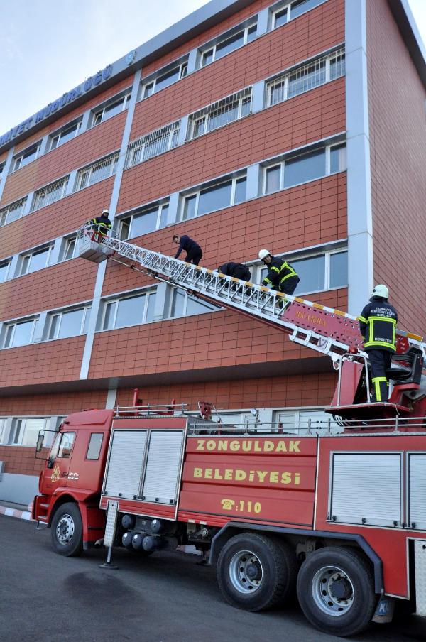 Zonguldak Emniyet Müdürlüğü'nde yangın tatbikatı