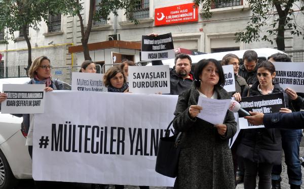 Kumkapı'da mülteciler için eylem yaptılar