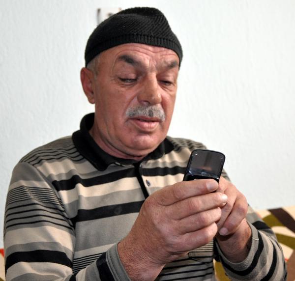 Gözü yaşlı baba: Türkmenlerin yanında savaşan 3 çocuk babası oğlum Suriye'de öldü