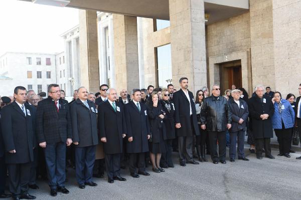 Kılıçdaroğlu, Kemal Ataman için TBMM'de düzenlenen cenaze törenine katıldı