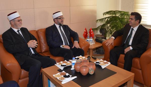 Gümülcine ve İskeçe müftüleri, Kayseri Valisi Düzgün’ü ziyaret etti