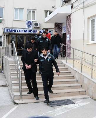 Bursa'da 5 bin uyuşturucu hap ele geçti, 2 kişi tutuklandı