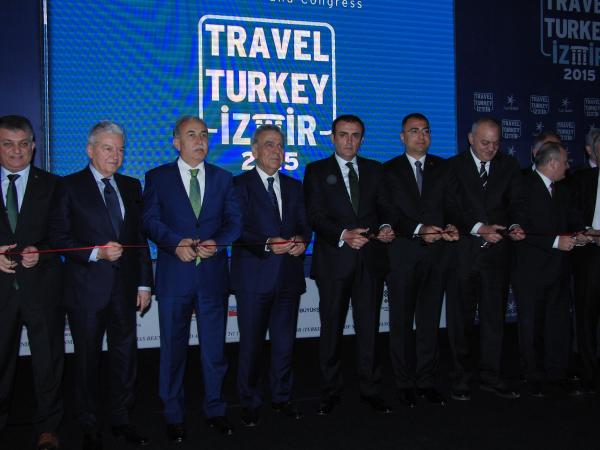 Bakan Ünal: Londra, Paris ne kadar güvenli İzmir de o kadar güvenli