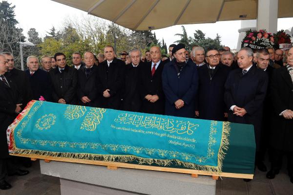 Hüsamettin Özkan’ın kayınvalidesi son yolculuğuna uğurlandı
