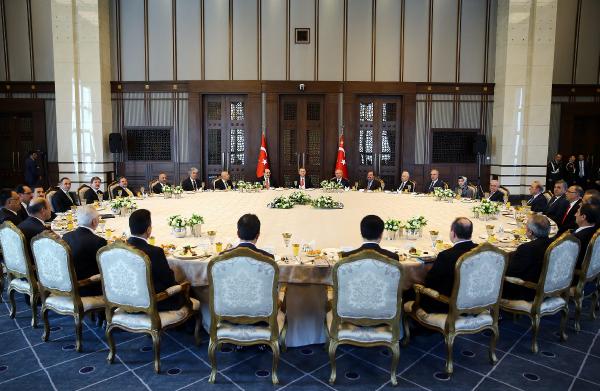 Cumhurbaşkanı Erdoğan, Doğu ve Güneydoğu Anadolu Bölgeleri'ndeki üniversite rektörlerini kabul etti