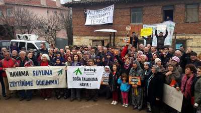 Köylüler madencileri davul zurnayla gönderdi