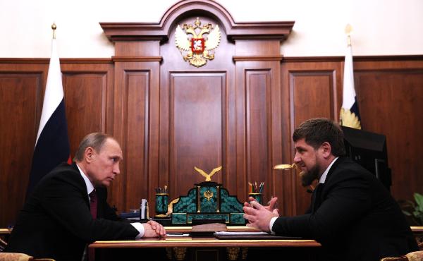 Kremlin, Putin’in Kadirov ile görüşme fotoğraflarını paylaştı...