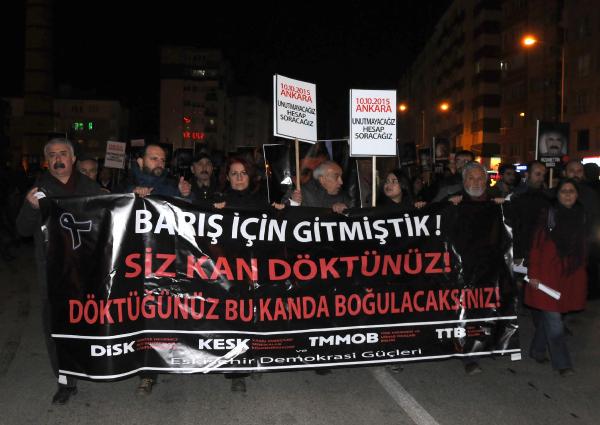 Ankara'daki bombalı terör saldırısı ikinci ayında Eskişehir'de protesto edildi