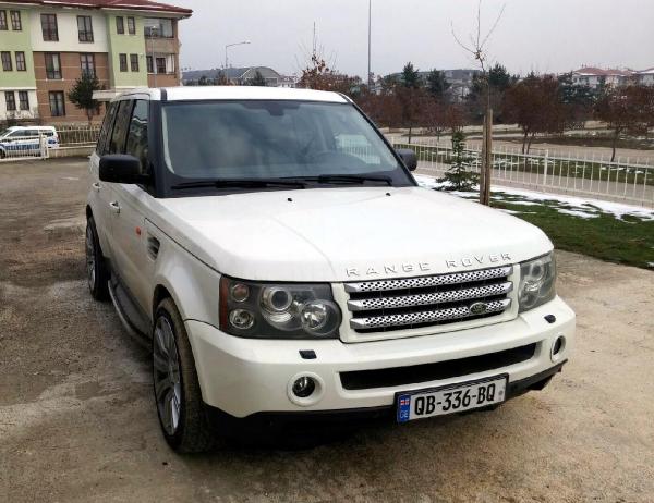 Yurt dışından düşük fiyata alınan lüks cipe el konuldu