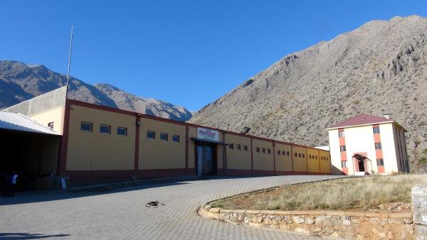 Tunceli'nin tek fabrikası kapandı, işçiler çıkarıldı