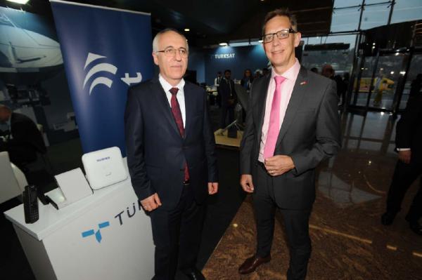 TURKSAT-INMARSAT Stratejik İşbirliği Anlaşması imzalandı